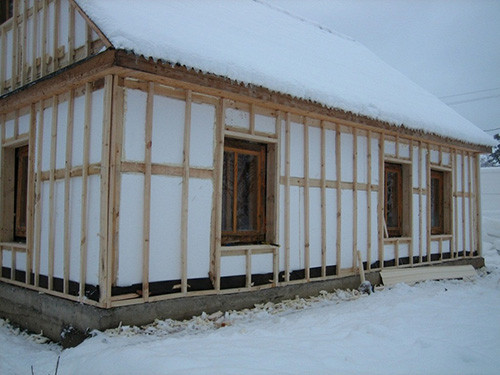 calor-Wall-Frame-House-Foam