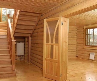 O que tratar uma casa de madeira de dentro