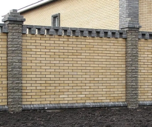 Foundation for brick fence with your own hands