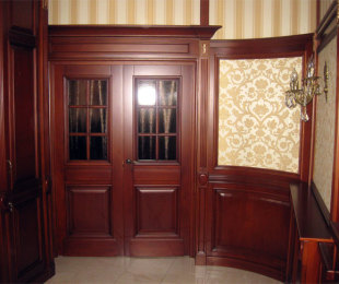 შინაგან კარები დამზადებული მასივი mahogany